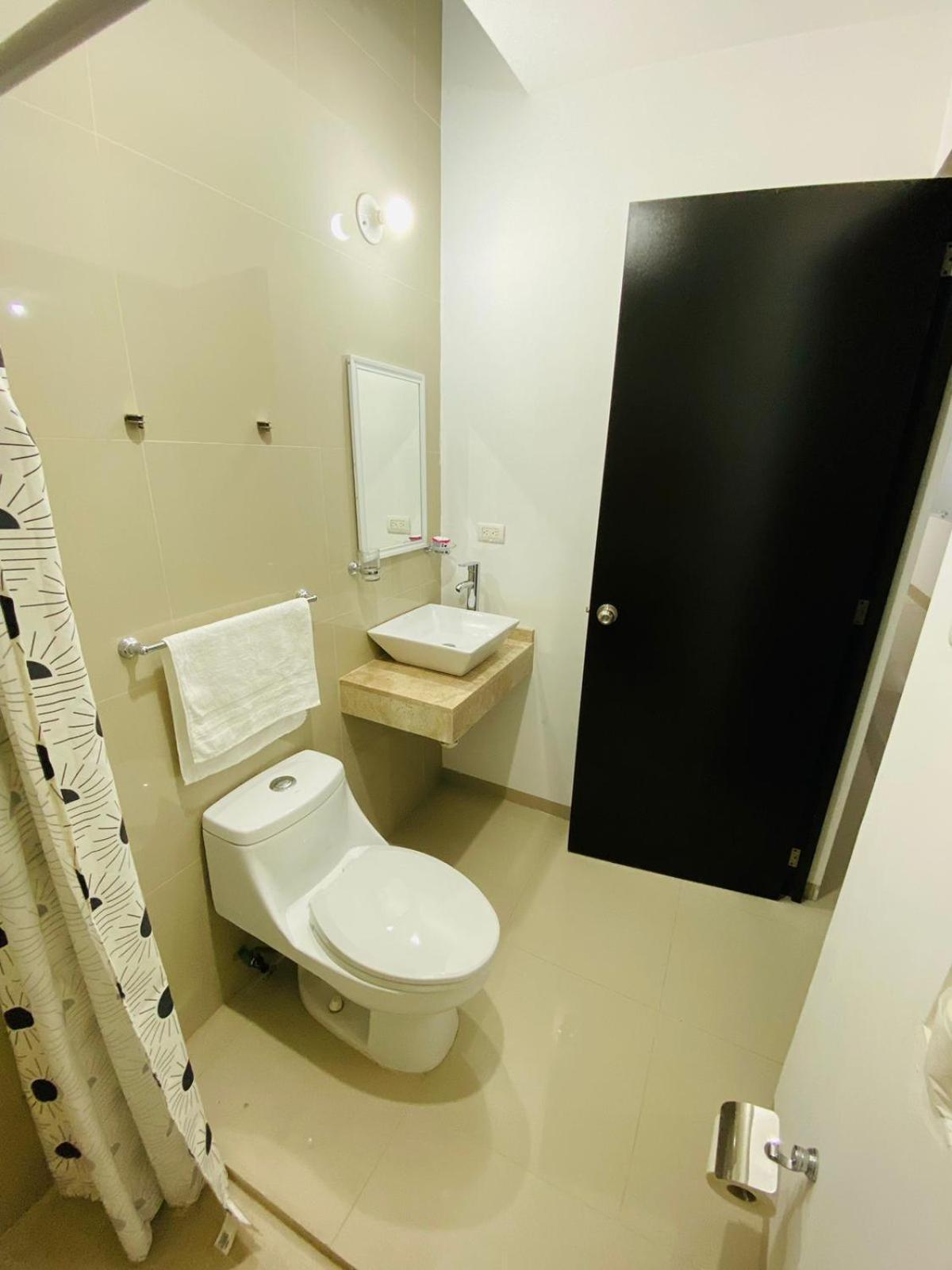 Casa Grande Y Comoda Cerca De Zona Industrial Apartment